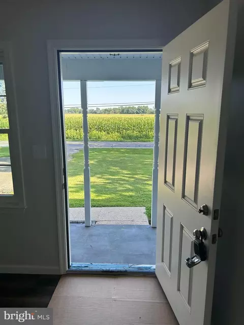 Entry Way - 3949 Leipsic Rd, Dover, DE 19901 photo 1 of 4