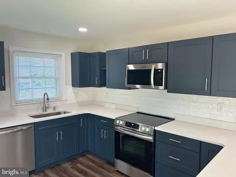 Kitchen - 3949 Leipsic Rd, Dover, DE 19901 photo 3 of 4