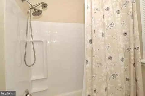 Bath - 856 Lincoln St, Dover, DE 19904 photo 2 of 2