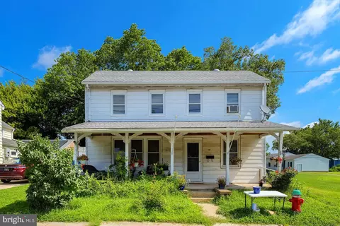 127 E Camden Wyoming Ave, Camden Wyoming, DE 19934