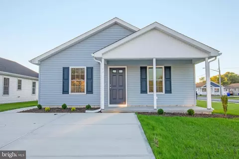 66 Meadow Wood Ln, Harrington, DE 19952