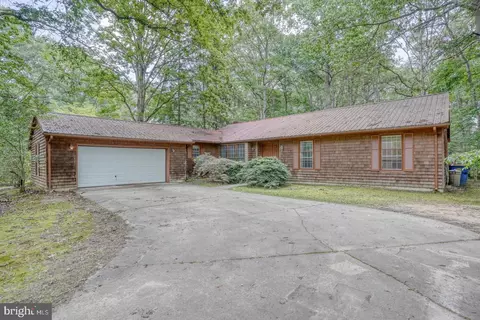 20 Muirfield Ct, Dover, DE 19904