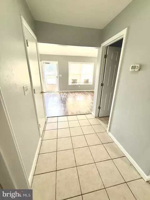 Entry Way - 128 Spruance Rd, Dover, DE 19901 photo 2 of 8