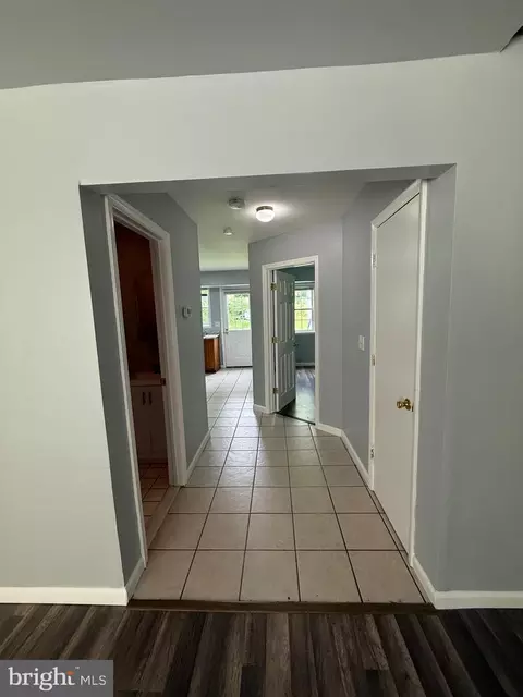Entry Way - 128 Spruance Rd, Dover, DE 19901 photo 6 of 8