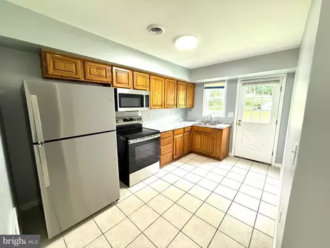 Kitchen - 128 Spruance Rd, Dover, DE 19901 photo 5 of 5
