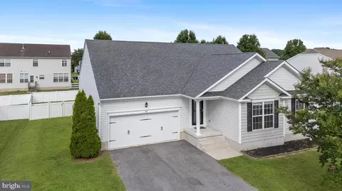 199 Redstone Ct, Felton, DE 19943
