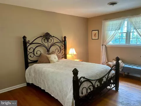 Bedroom - 100 S Shore Dr, Dover, DE 19901 photo 4 of 6