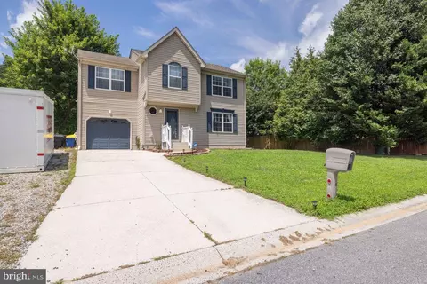 Exterior - 20 Turningleaf Ct, Dover, DE 19904 photo 2 of 8