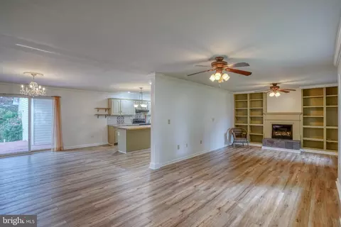 Living - 956 Janeka Ln, Dover, DE 19904 photo 1 of 5