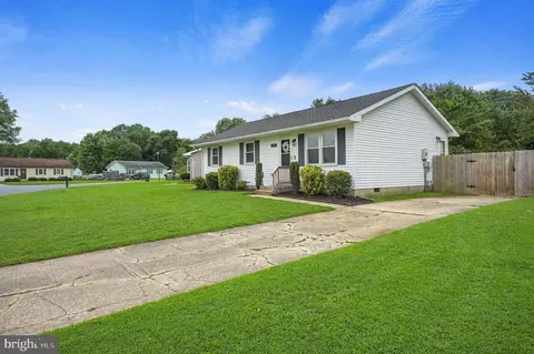 77 Tammie Dr, Dover, DE 19904