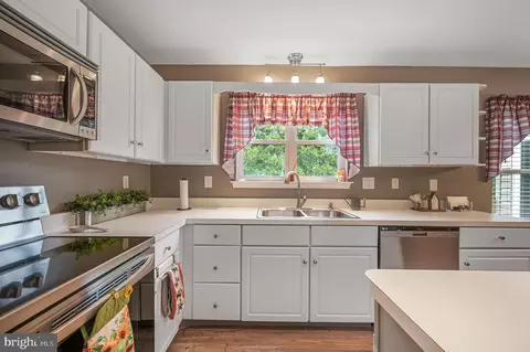 Kitchen - 103 Gagen Ct, Dover, DE 19904 photo 2 of 2