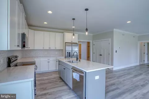 Entry Way - 1111 Monroe Ter, Dover, DE 19904 photo 3 of 11