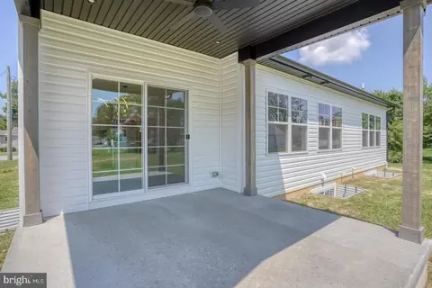 Exterior - 1111 Monroe Ter, Dover, DE 19904 photo 6 of 8