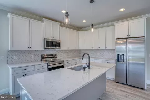 Kitchen - 1111 Monroe Ter, Dover, DE 19904 photo 1 of 4