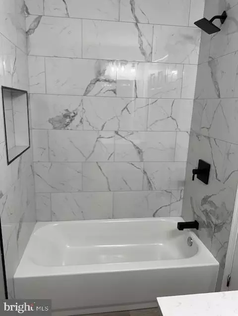 Bath - 223 Chenault Ct, Dover, DE 19901 photo 3 of 3
