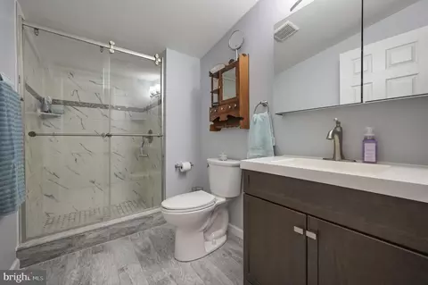 Bath - 22 Chatham Ct, Dover, DE 19901 photo 2 of 2
