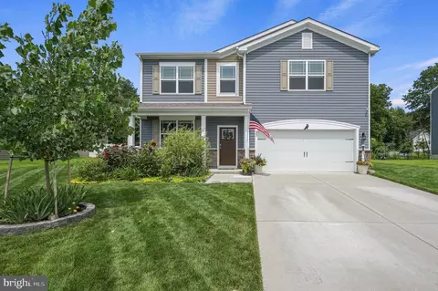32 Pinyon Ct, Dover, DE 19904