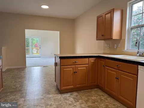 Entry Way - 301 Seacroft Dr, Dover, DE 19904 photo 1 of 5