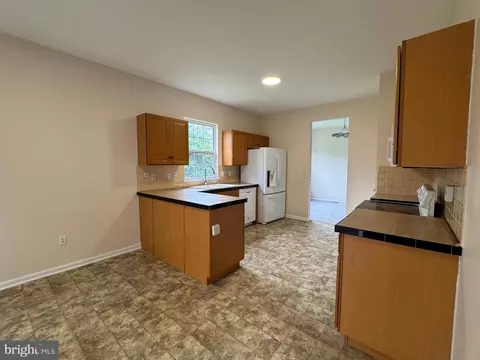 Kitchen - 301 Seacroft Dr, Dover, DE 19904 photo 1 of 4