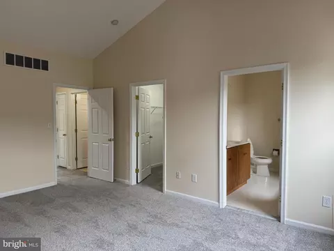 Entry Way - 301 Seacroft Dr, Dover, DE 19904 photo 2 of 5