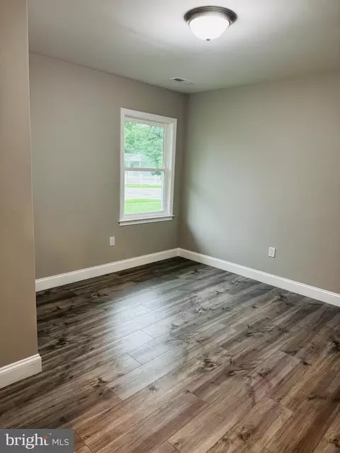 Entry Way - 745 River Rd, Dover, DE 19901 photo 2 of 2