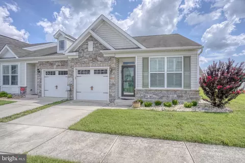 68 Cresthaven Ln, Dover, DE 19901