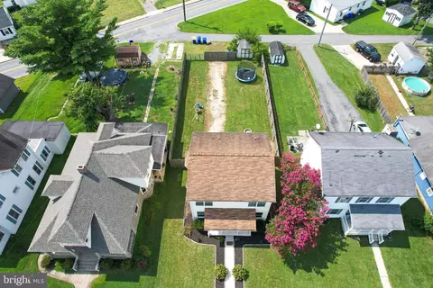 View/Area - 223 Commerce St, Harrington, DE 19952 photo 1 of 2
