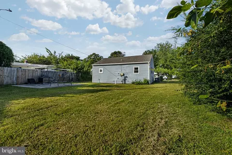 Exterior - 132 Ann Ave, Dover, DE 19904 photo 6 of 7