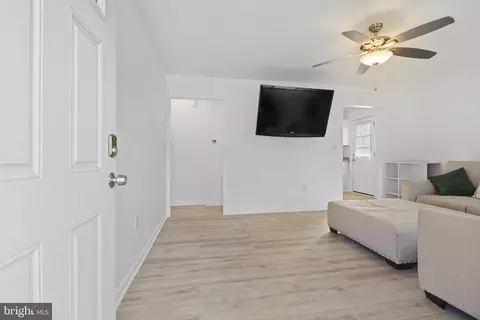 Entry Way - 132 Ann Ave, Dover, DE 19904 photo 1 of 6