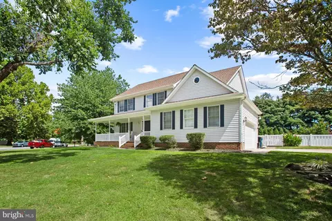 200 Meadow Dr, Dover, DE 19904 photo 4