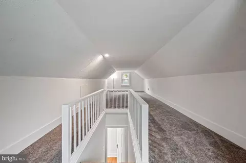 Entry Way - 914 S State St, Dover, DE 19901 photo 5 of 6