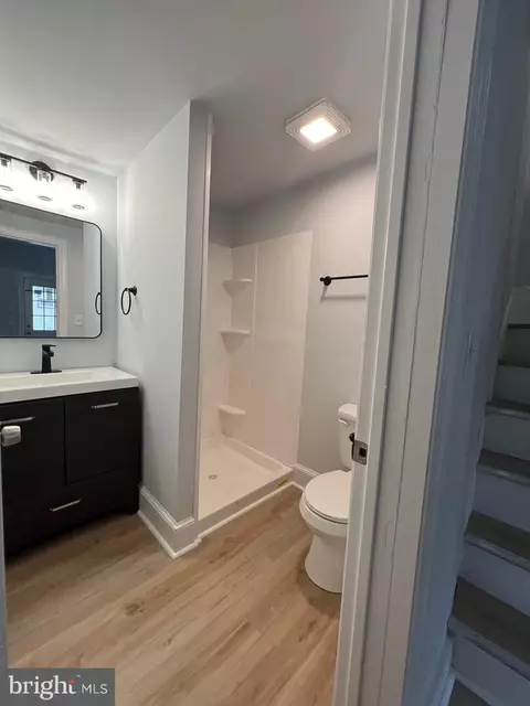 Bath - 56 S Governors Ave, Dover, DE 19904 photo 1 of 5