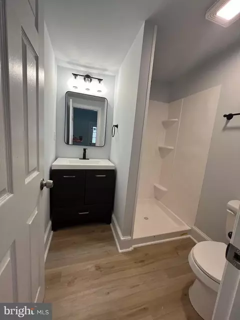 Bath - 56 S Governors Ave, Dover, DE 19904 photo 3 of 5