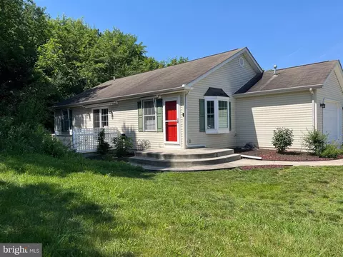 85 S Planters Ln, Dover, DE 19901 photo 2
