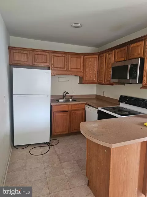 Kitchen - 36 Courtside Dr #A-24, Dover, DE 19904 photo 2 of 2