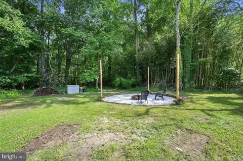 Exterior - 1362 W College Rd, Dover, DE 19904 photo 6 of 7