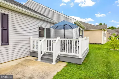 Exterior - 16 Lexie Ct, Dover, DE 19904 photo 5 of 12