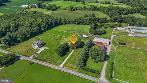 1381 Lockwood Chapel Rd, Hartly, DE 19953