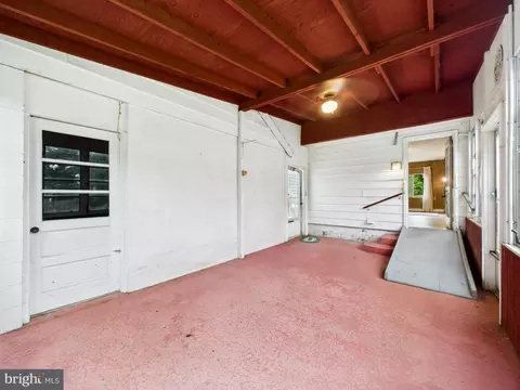 Exterior - 168 Bush Dr, Dover, DE 19901 photo 3 of 4