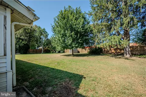 Exterior - 1164 Charles Dr, Dover, DE 19904 photo 2 of 6