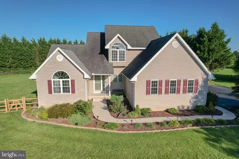 1171 Thomas Davis Dr, Clayton, DE 19938