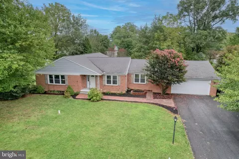 123 Candlewicke Dr, Dover, DE 19901