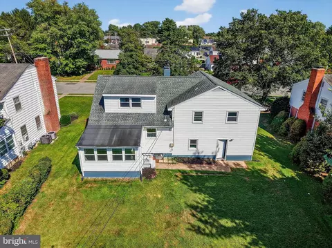 View/Area - 910 Monroe Ter, Dover, DE 19904 photo 6 of 13