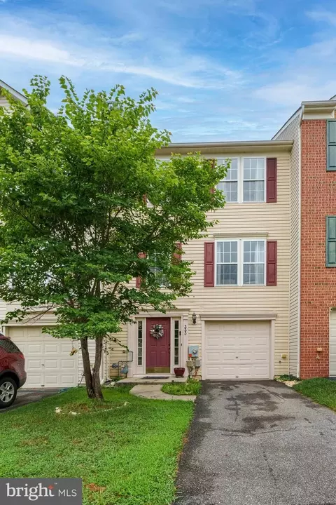333 Arctic Ln, Smyrna, DE 19977