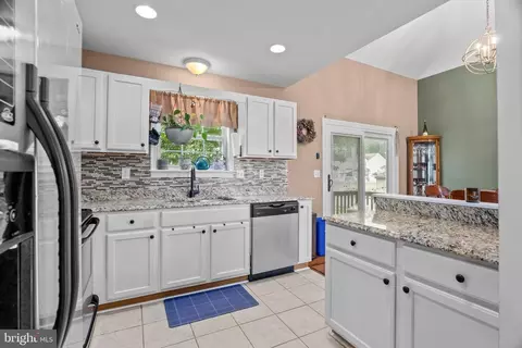 Kitchen - 369 Carlisle Dr, Dover, DE 19904 photo 3 of 3