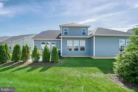 Exterior - 184 Peacock Pl, Dover, DE 19904 photo 6 of 10