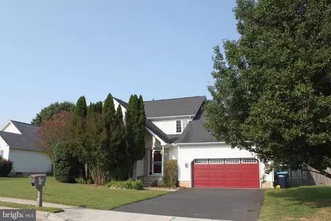 122 Gardenside Dr, Smyrna, DE 19977