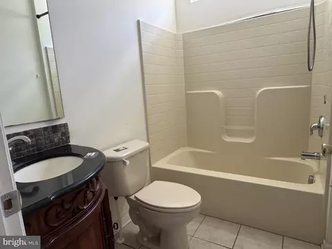 Bath - 210 Topaz Cir, Dover, DE 19904 photo 1 of 3