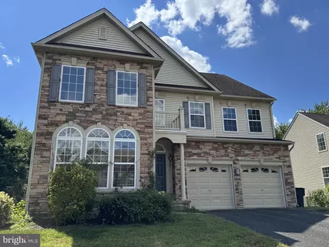 210 Topaz Cir, Dover, DE 19904