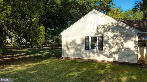 Exterior - 2043 Highland Ave, Dover, DE 19901 photo 10 of 12